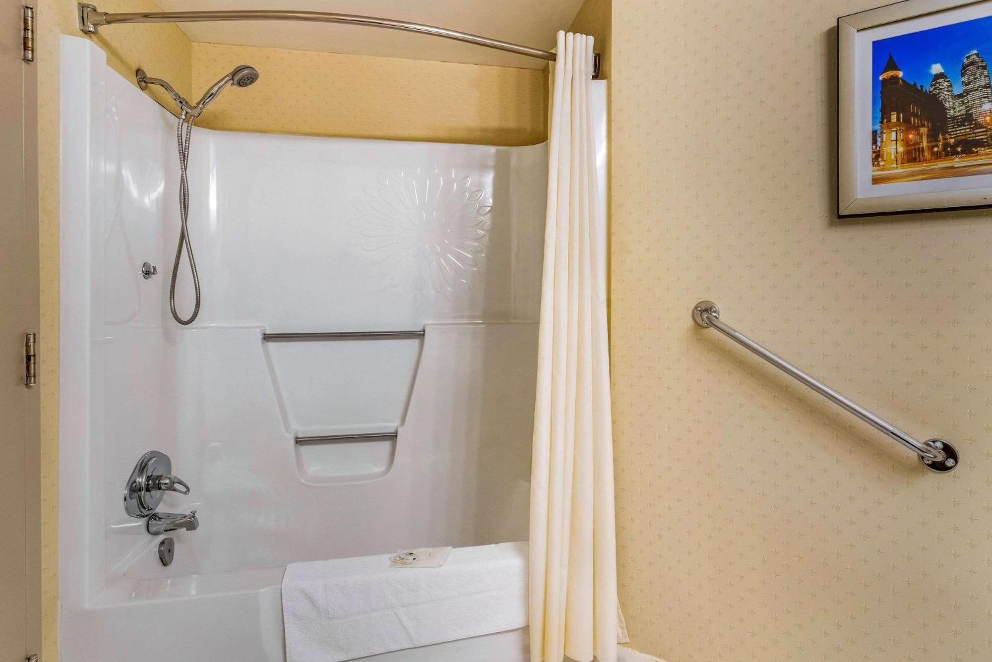 Quality & Hotel Sherbrooke